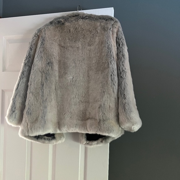 Krisa faux fur jacket - Picture 4 of 6
